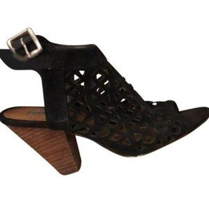 Steve Madden Sandals